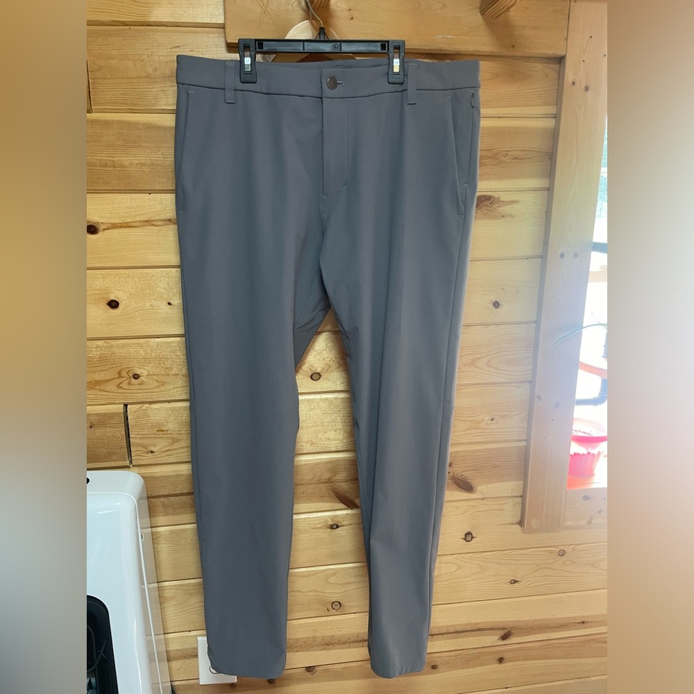 Lululemon Men's Commission Classic Pants Size 36